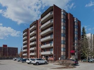 75 Huxley St #704, London, ON N6J 4W7