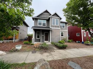 3202 Sherman Ave, Hood River, OR 97031