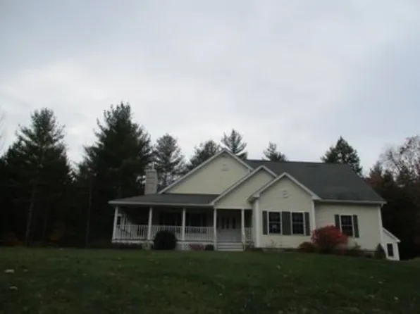 633 1st Crown Point Road, Strafford, NH 03884-6116