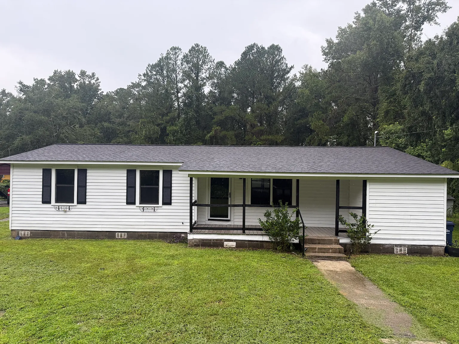 4 bed, 1220 sqft, $2,200 — Photo 1
