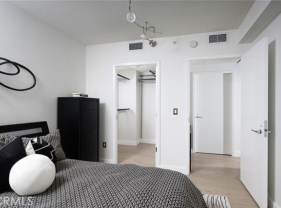 4th image of 3141 Michelson Dr Unit 17