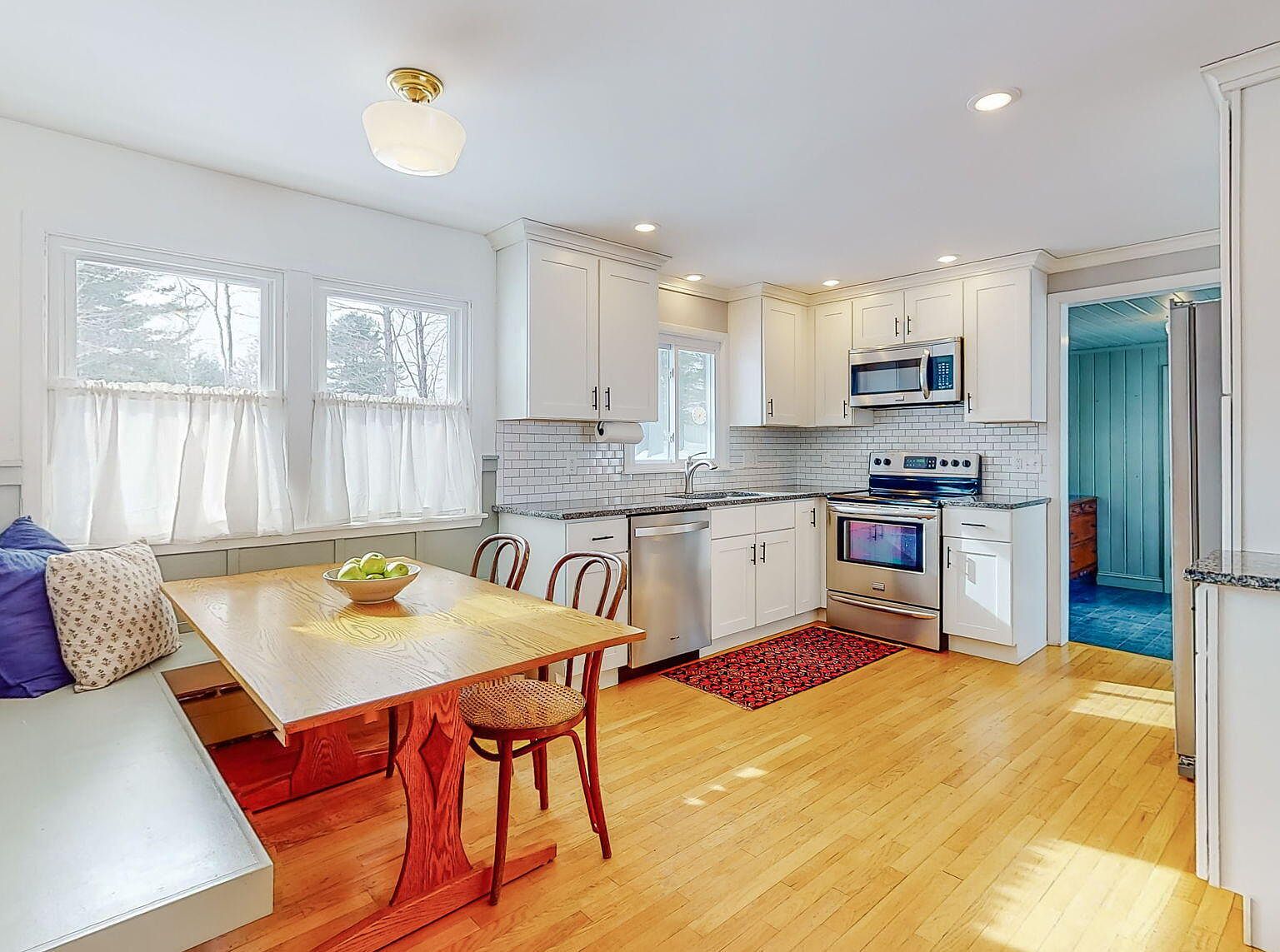 9 Pinewood Drive, Cumberland, ME 04021 Zillow