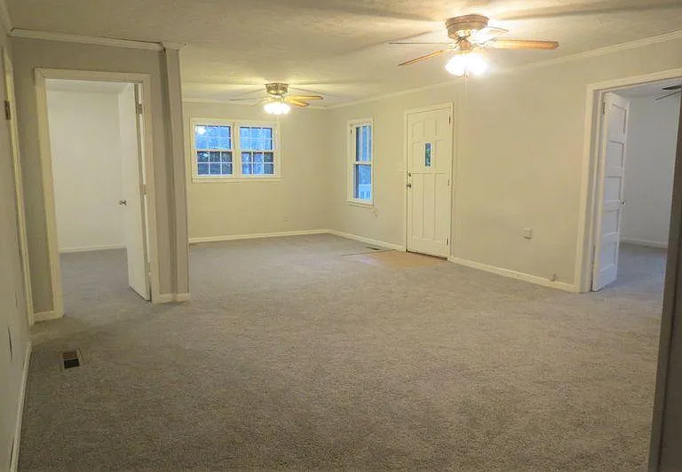 4089 Leach Rd — Photo 22