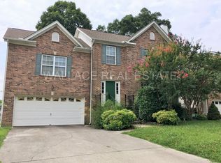 8206 Gallaher Station Dr, Knoxville, TN 37919