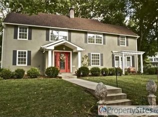 6317 Valley Rd, Kansas City, MO 64113