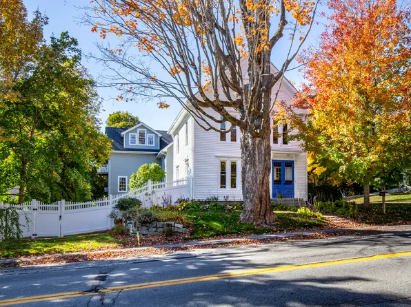 40 Mountain Street, Camden, ME 04843