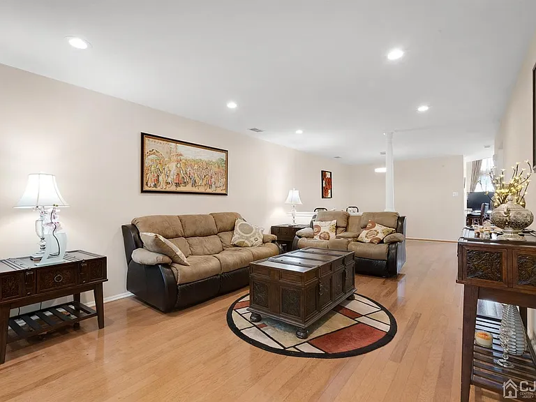 303 Pheasant Run — Photo 16