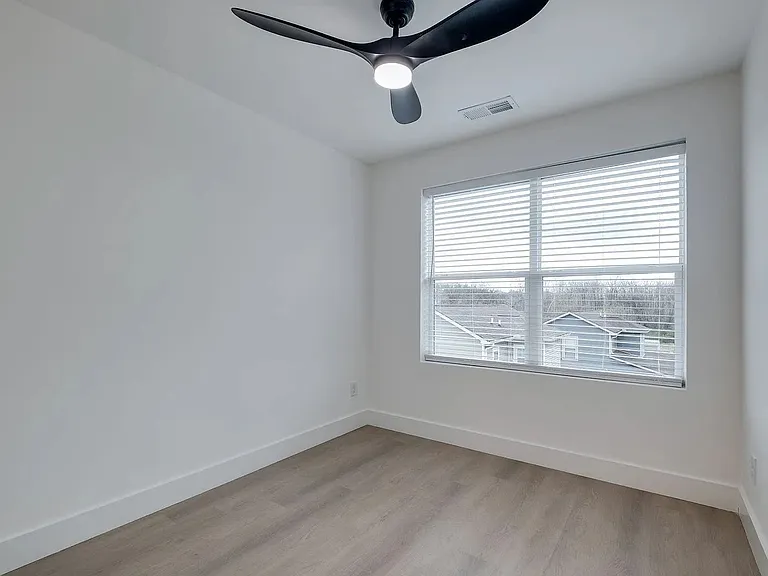 4119 Church St — Photo 15