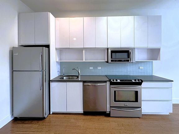 2nd image of 217 Newark Ave APT 517