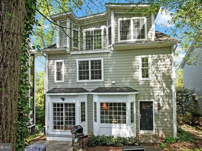 4005 22nd St N, Arlington, VA, 22207