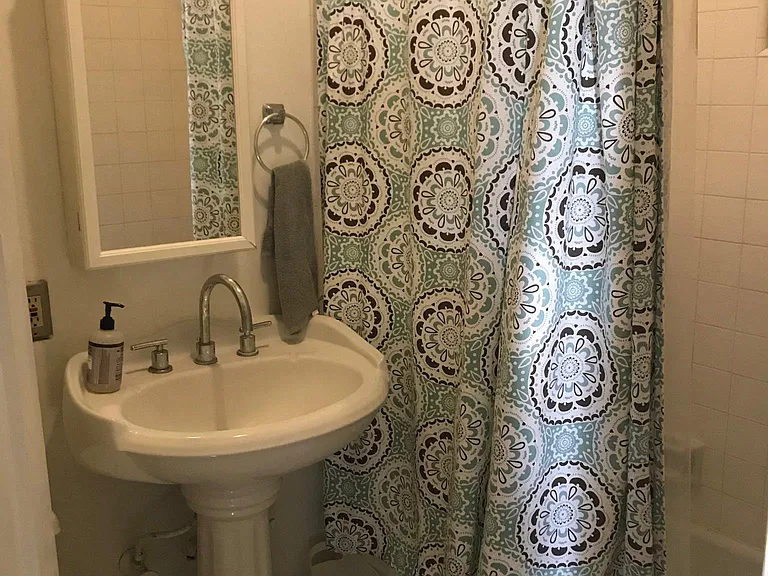 217 S Elm Dr #3 — Photo 6