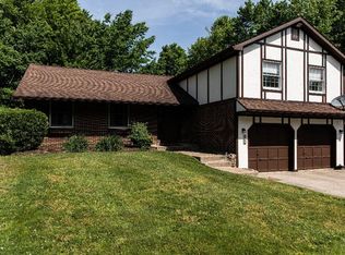 4112 Roxbury Pl, Erie, PA 16506