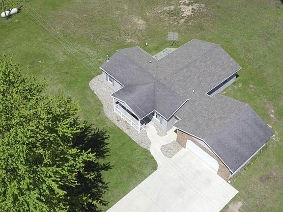 3rd image of 27986 Coulter St