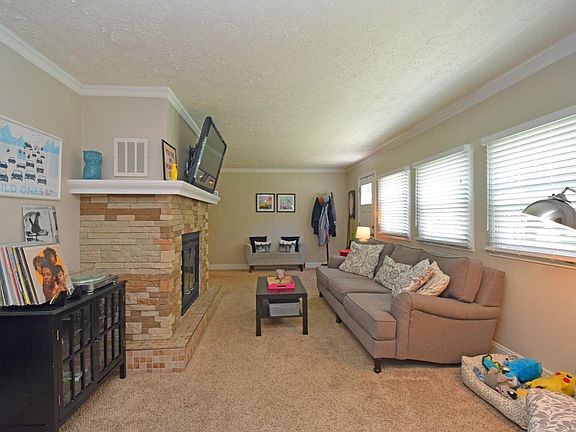 4th image of 6226 Dawes Ln