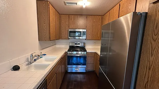644 Thoreau Ln — Photo 10