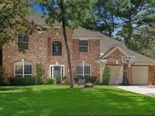 22 Crested Point Place, The Woodlands, TX 77382