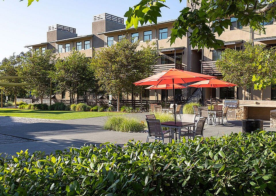 Pet-Friendly Apartment with Outdoor Gathering Space
