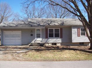 710 N Locust St, Carrollton, MO 64633