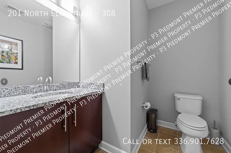 2-Bedroom Apartment in Center City Greensboro — Photo 4