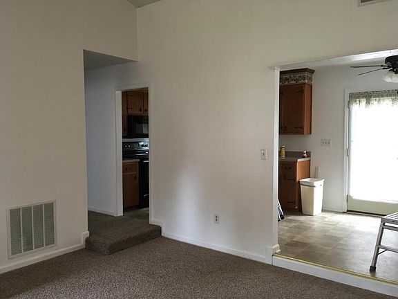 3rd image of 4753 Ichabod Cir NE