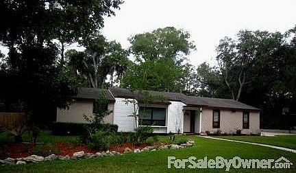 4th image of 4224 NW 70th Ter