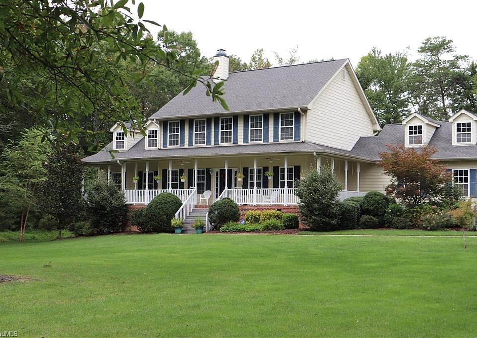 1st image of 7009 Claren Oaks Ct