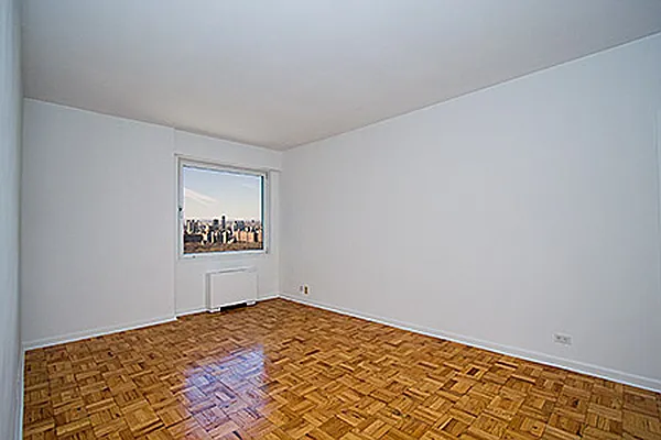 Rented by Adriana Arciello, LREB | media 15