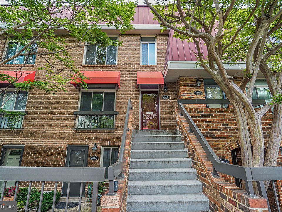 1st image of 606 15th St S #2