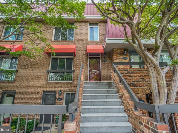 606 15th St S #2, Arlington, VA 22202