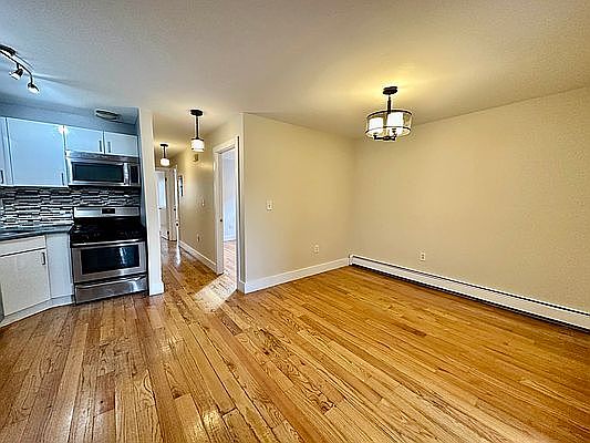 4th image of 22 Woodbine St #2L