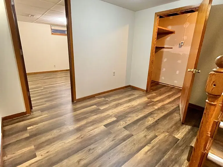 4909 E Linden Ln — Photo 29