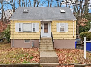115 Windham Rd, Hyde Park, MA 02136