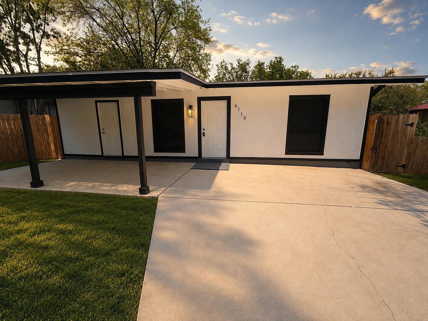 3 bed, 1000 sqft, $1,350 — Photo 2