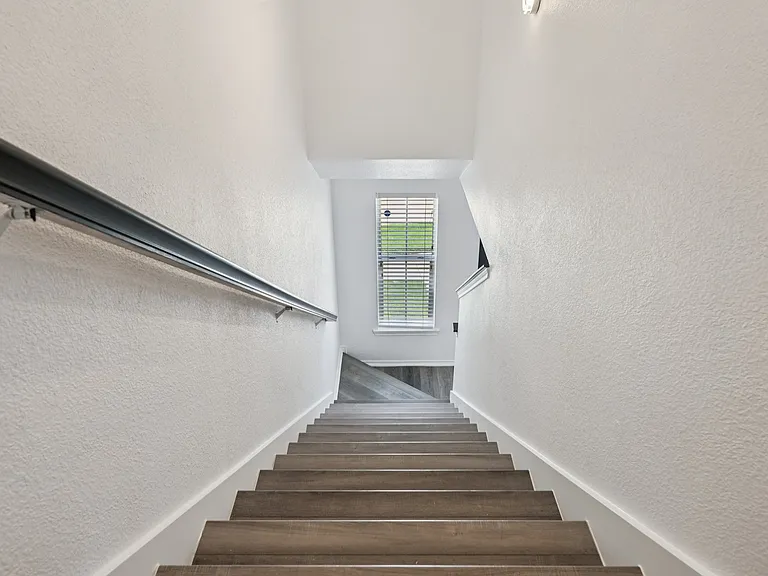 5609 Giddyup Ln — Photo 11