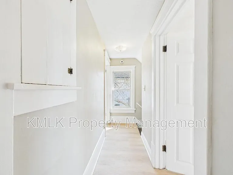 773 Montana Ave — Photo 21