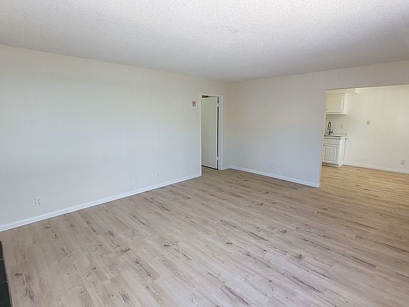 3rd image of 7311 Newlin Ave APT A