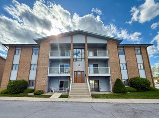 9621 Merrillville Rd APT 304, Crown Point, IN