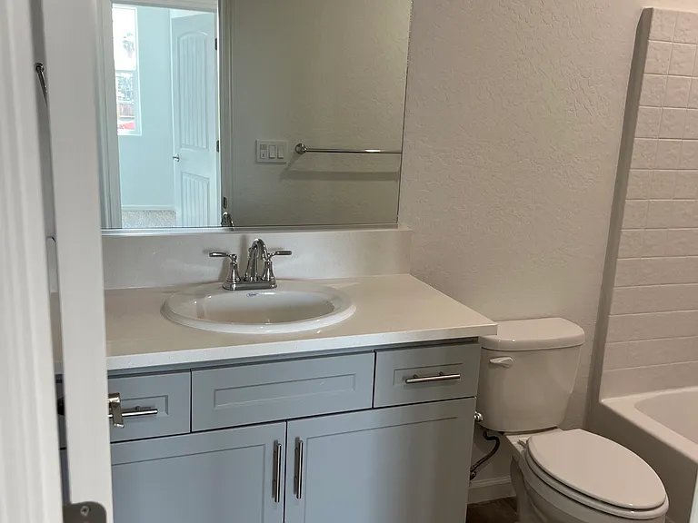 948 W Prescott Ave — Photo 17