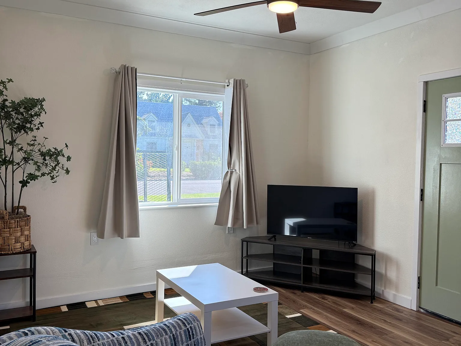 1 bed, 515 sqft, $2,000 — Photo 3