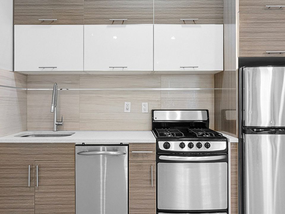 1st image of 222 Monroe St #3