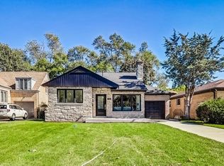 736 Selborne Rd, Riverside, IL 60546