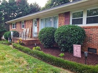 837 E Chestnut St, Stanley, NC 28164