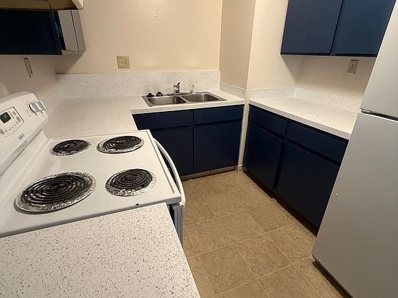 4th image of 508 Peterson Dr #508
