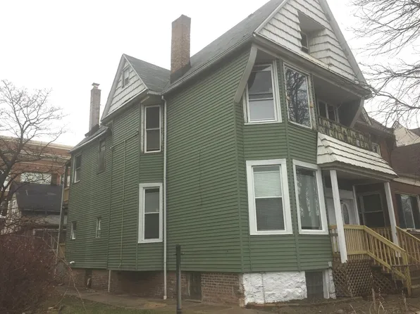 7026 S Saint Lawrence Ave, Chicago, IL 60637