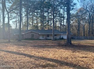 4049 Mangum Dr, Flowood, MS 39232