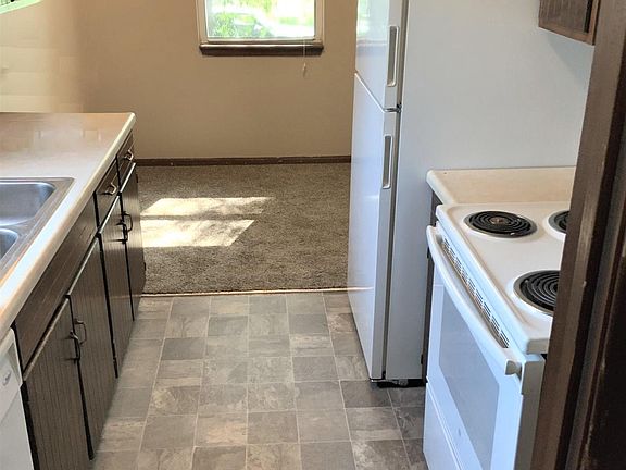 5th image of 701 N 13th Ter APT D