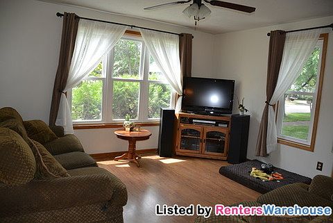 2nd image of 143 Cedar St S