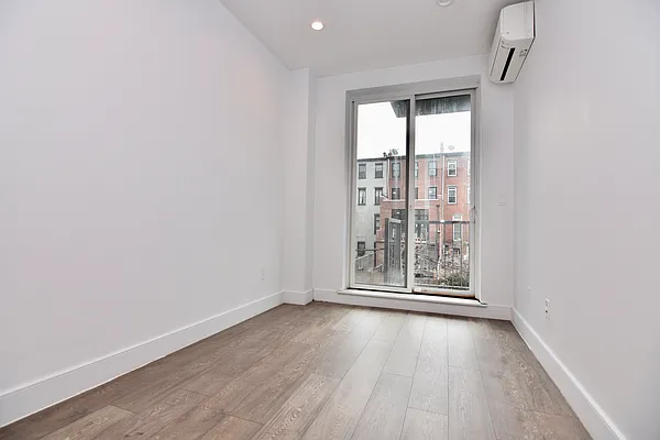 Rented by Bohemia Realty Group | media 6