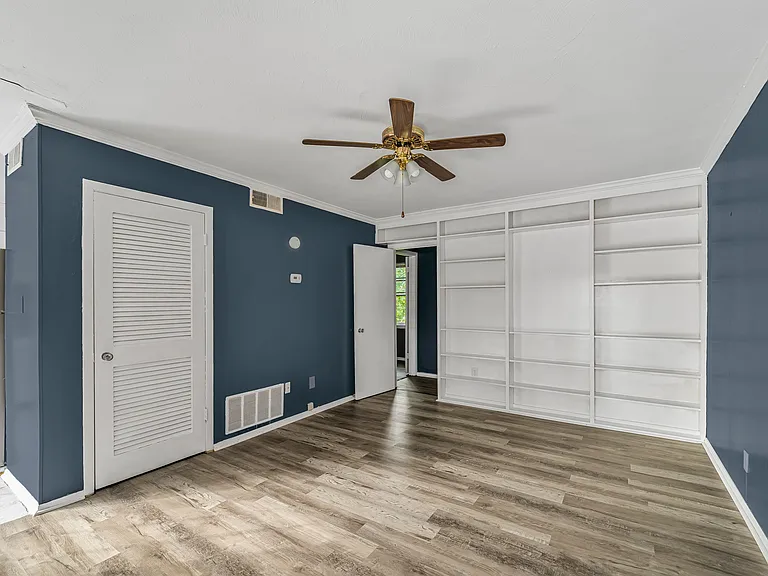 2411 Lawrenceville Hwy — Photo 5