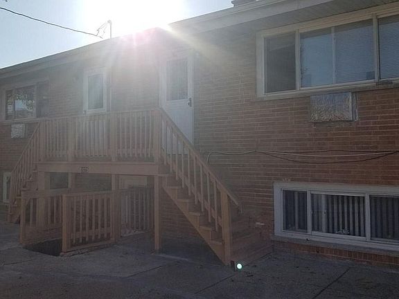 5th image of 3025 Prairie St